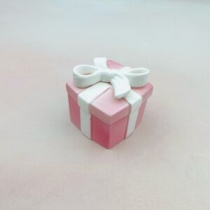 Small Porcelain Bow Box
